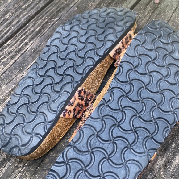 Lightly used animal print - Picture 3 of 4